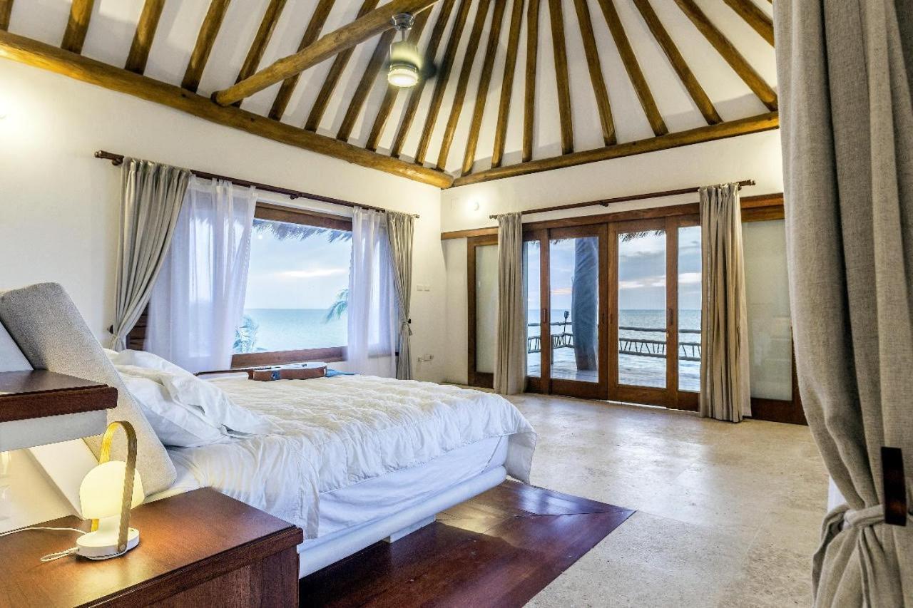 Dk Luxury Ocean Front Villa - Adults Only جزيرة هول بوكس المظهر الخارجي الصورة